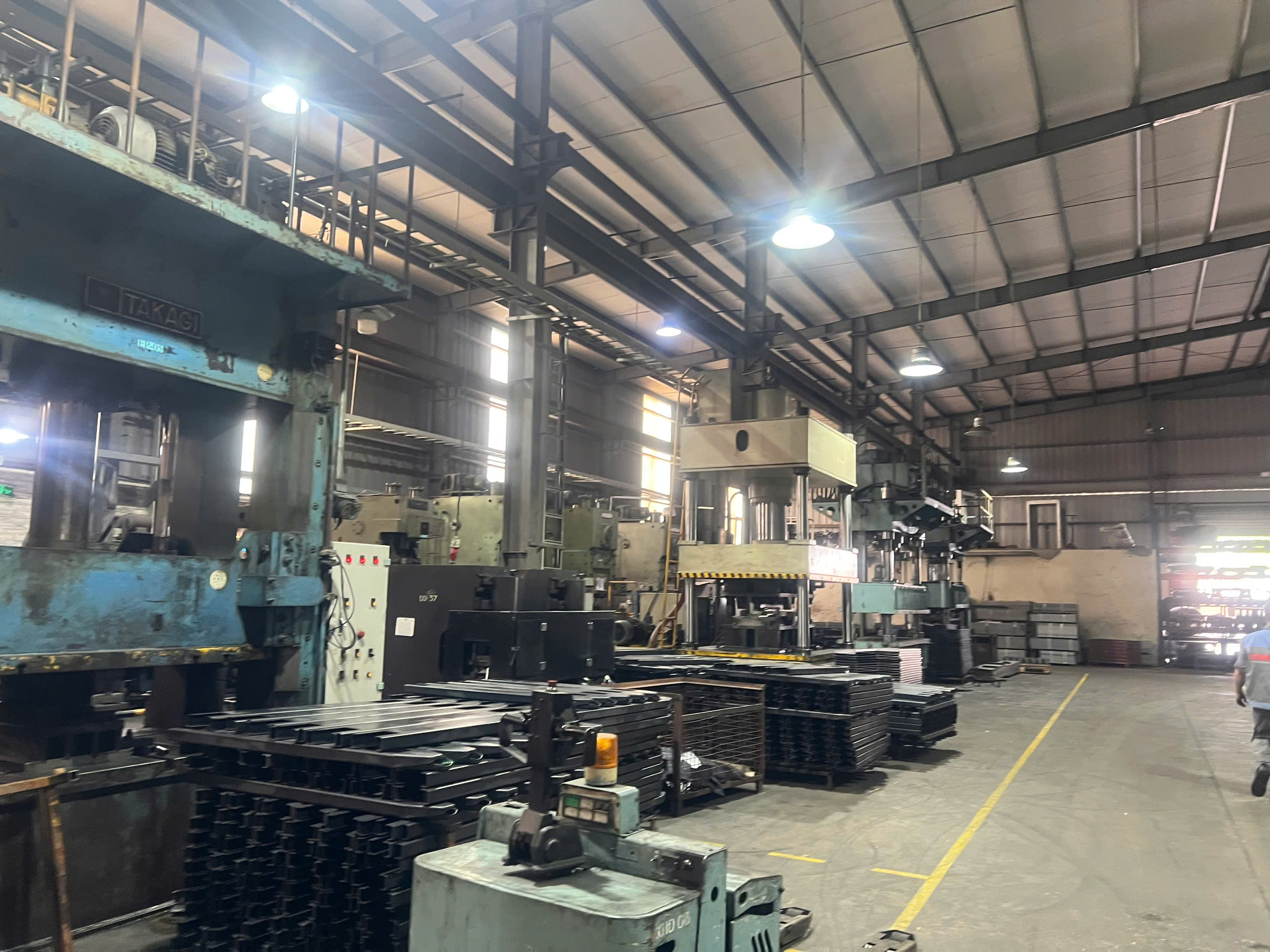 Stamping Press machine 2.jpg